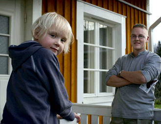 Matilda (4v) ja Kalle-Pekka Hietalahti. Kuva: Juha Honkonen