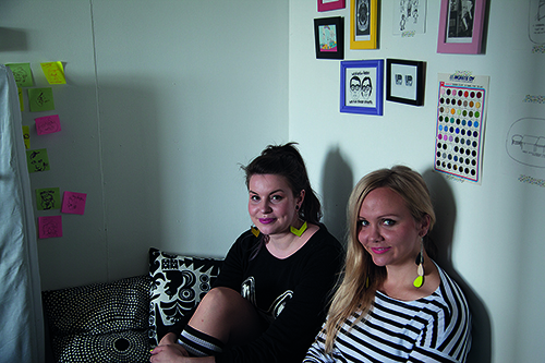 Uhana Design on Mira Vanttajan (vas.) ja Hanna Virkam&auml;ki-Revon yhteisty&ouml;n tulos.